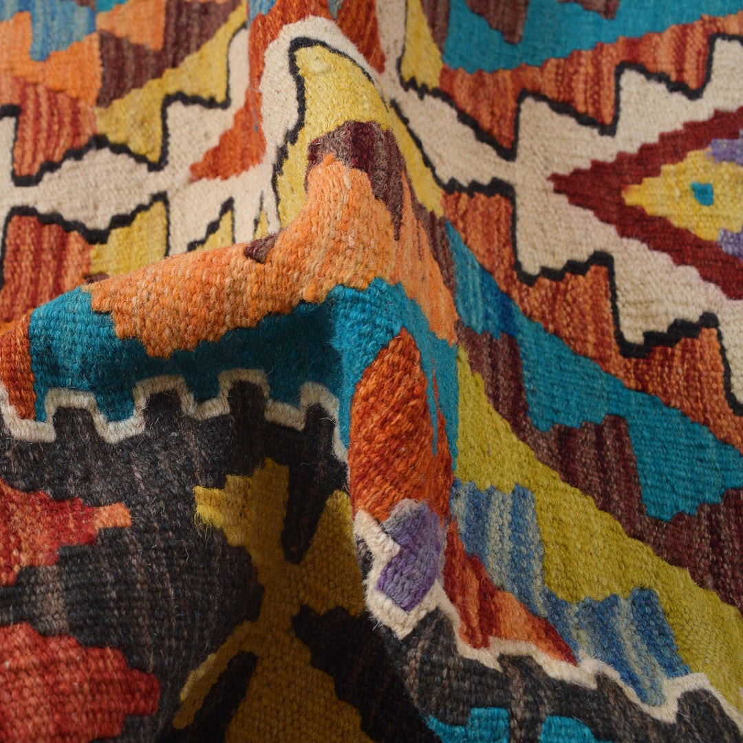 Hand Woven Wool Kelim 2' 7" x 3' 11" - No. AL94948