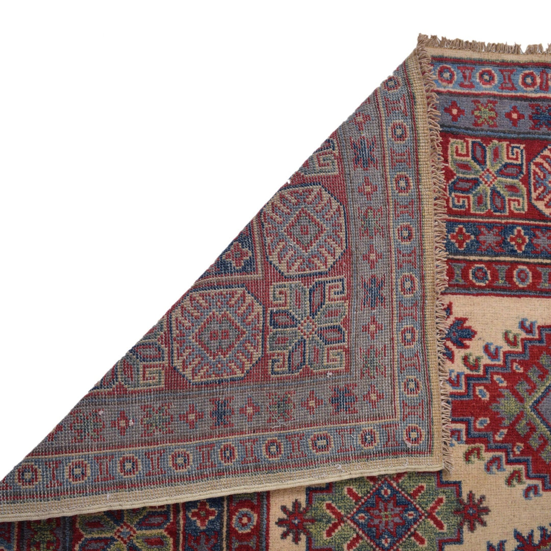 Hand knotted Kazak Carpet 4' 10" x 6' 5" - No. AL57841