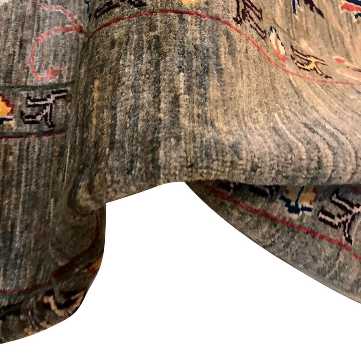 Modern Sultani Carpet 4' 11" x 6' 6" - No. AL84403