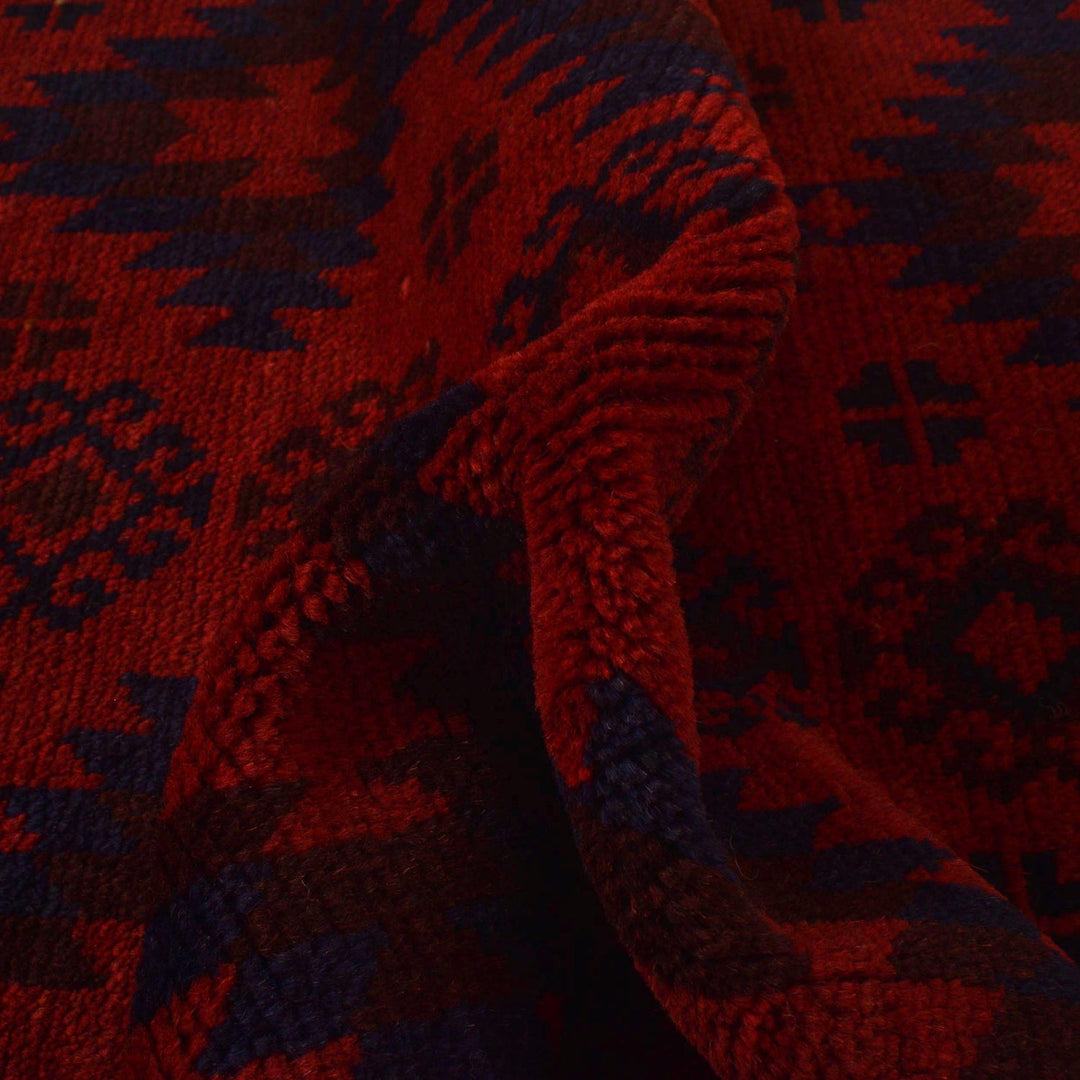 Baluch Small Size Rug 2' 9" x 4' 8" - No. AL18976