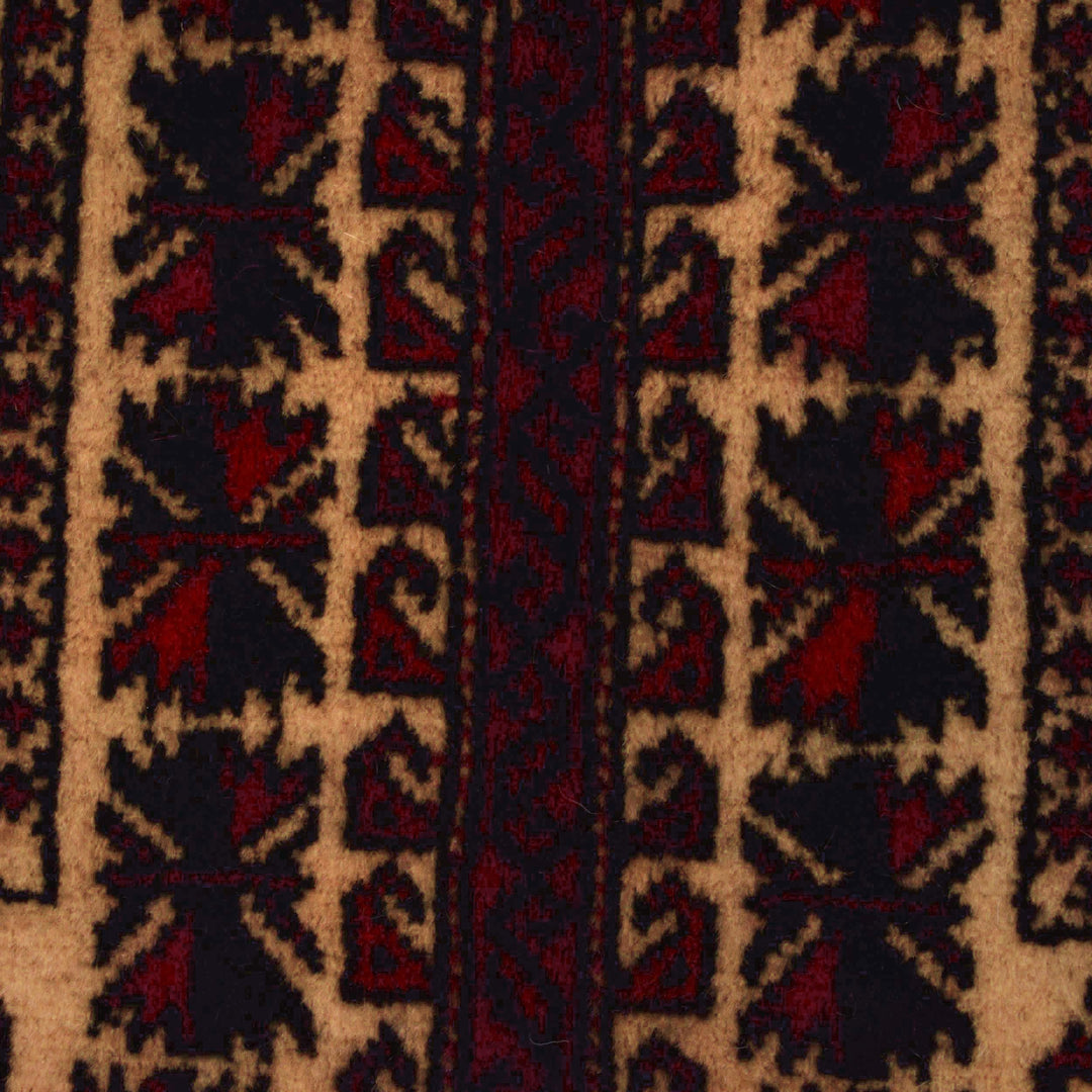 Fine Quality Prayer Rug 3' 5" x 4' 8" - No. AL97092