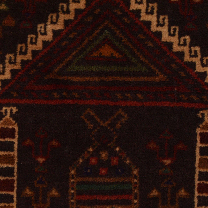 Fine Quality Prayer Rug 2' 7" x 4' 5" - No. AL69689