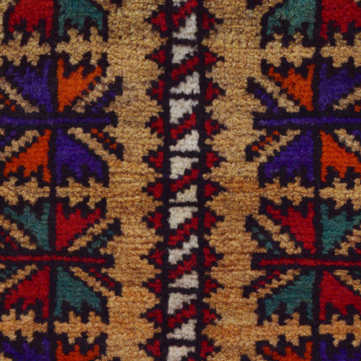 Afghan Prayer Rug 2' 8" x 4' 8" Hand-Knotted pattern
