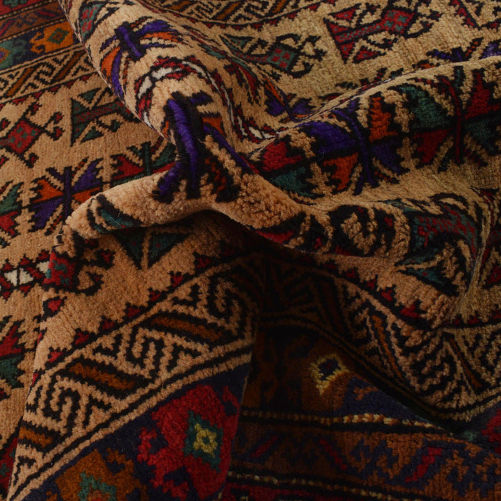 Afghan Prayer Rug 2' 8" x 4' 8" Hand-Knotted texture
