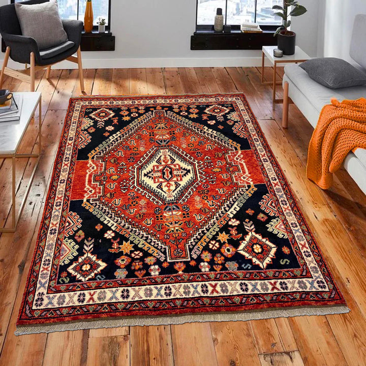Shiraz Rug 5' 0" x 6' 3" Hand-Knotted view 9