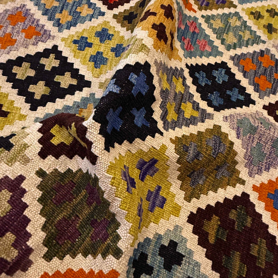 Handmade Vegetable Kilim 3' 3" x 4' 10" - No. AL62096