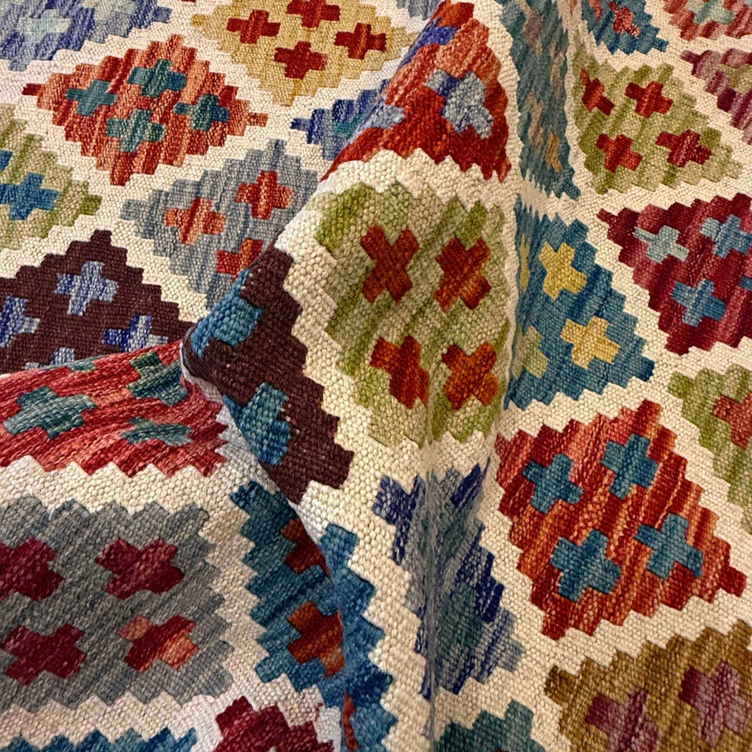 Handmade Vegetable Kelim 3' 4" x 5' 0" - No. AL88294