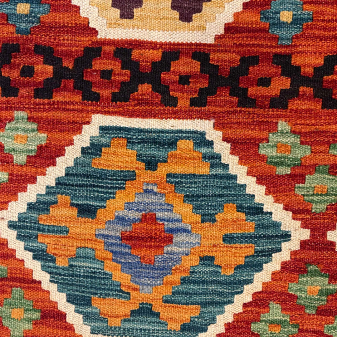 Handmade Vegetable Kilim 4' 3" x 5' 9" - No. AL11242