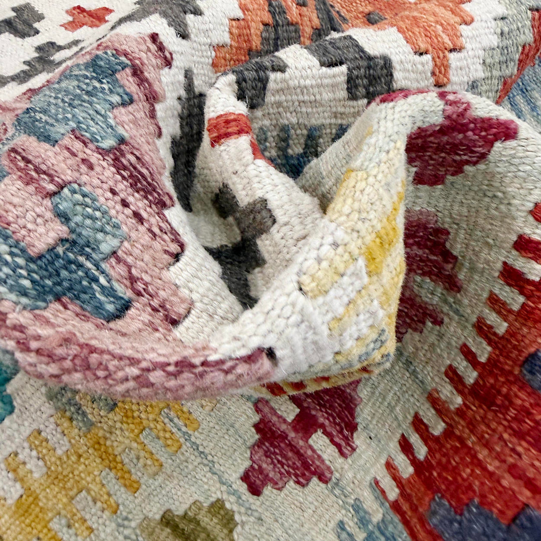 Afghan Vegetable Kilim Rug 4' 3" x 6' 5" Flat-Weave texture