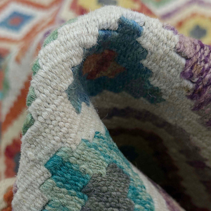Afghan Vegetable Kilim Rug 4' 11" x 6' 5" Flat-Weave texture
