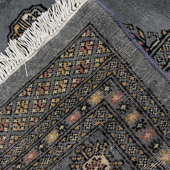 Gray Pakistani Bokhara Rug 6' 8" x 9' 8" Hand-Knotted border