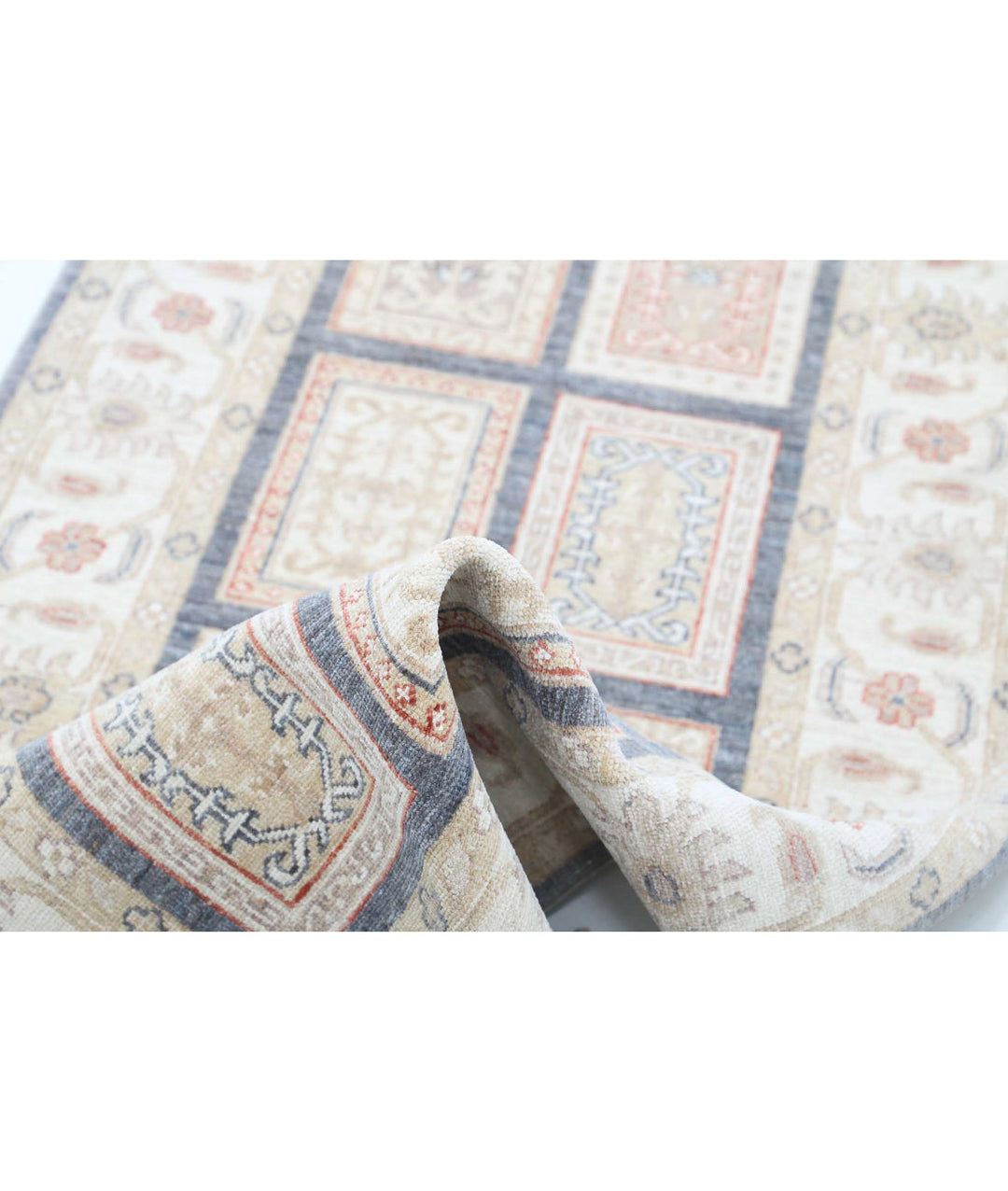 Afghan Bakhtiari Rug 2' 7" x 8' 1" Hand-Knotted | No. AT66814