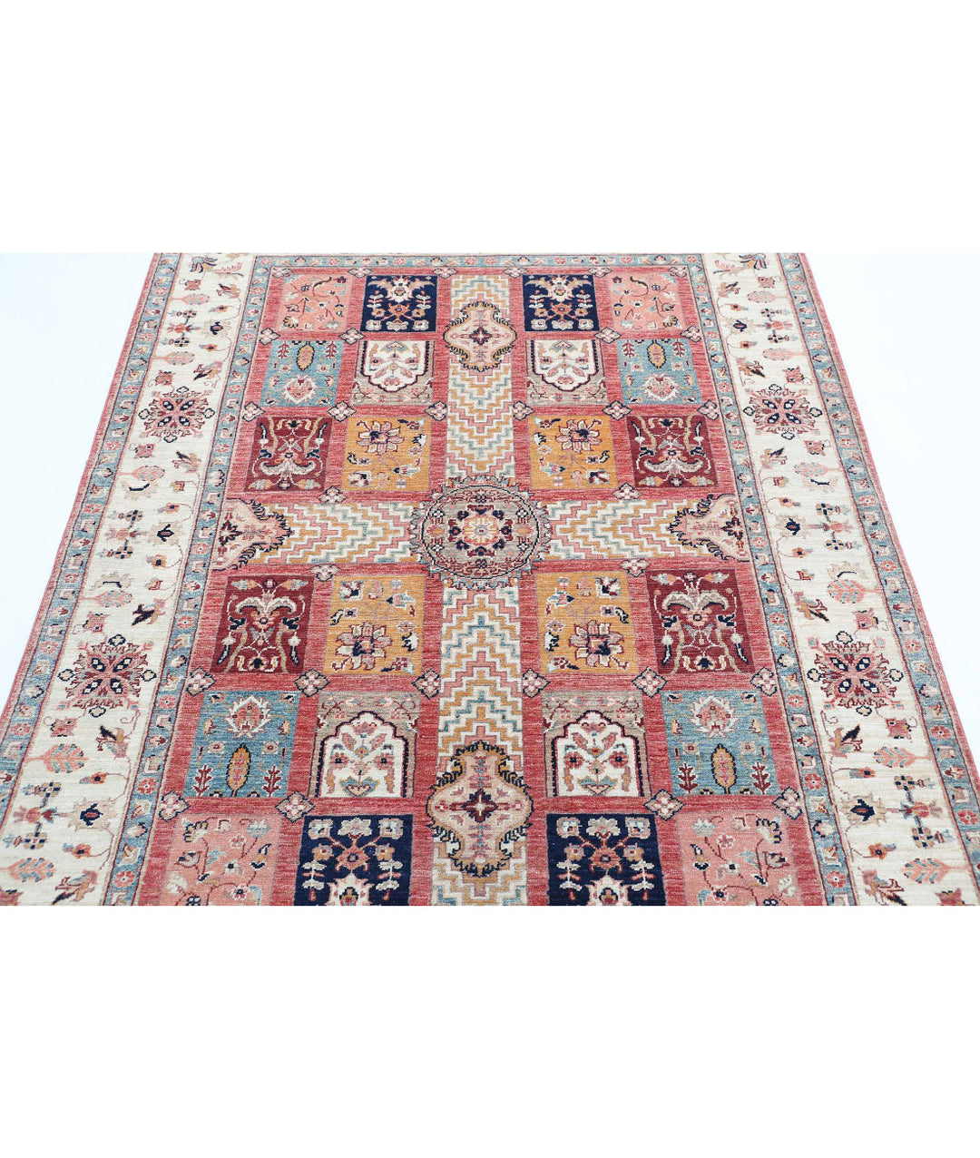Afghan Bakhtiari Rug 4' 9" x 6' 5" Hand-Knotted | No. AT90780