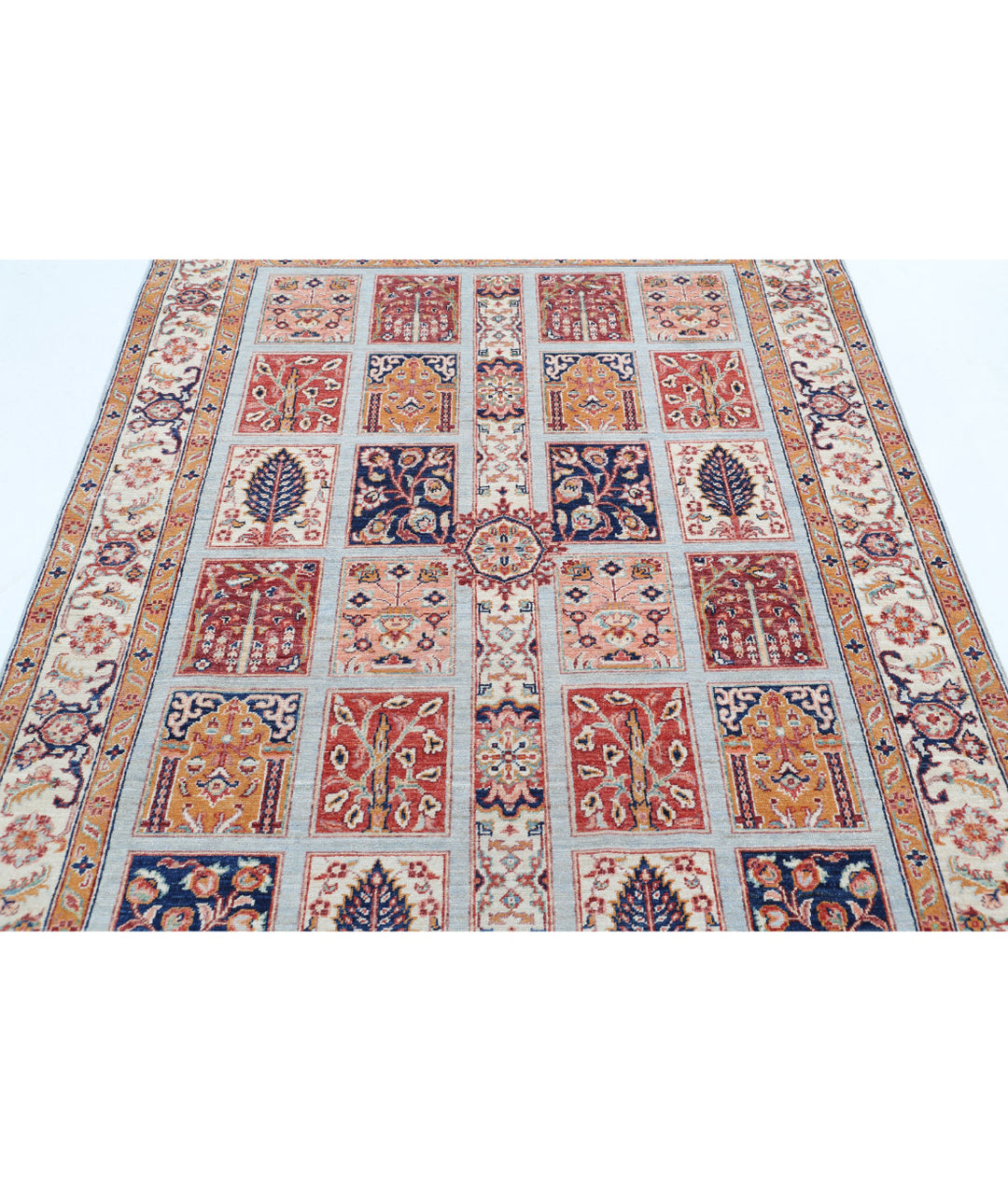 Afghan Bakhtiari Rug 4' 9" x 6' 5" Hand-Knotted | No. AT84866