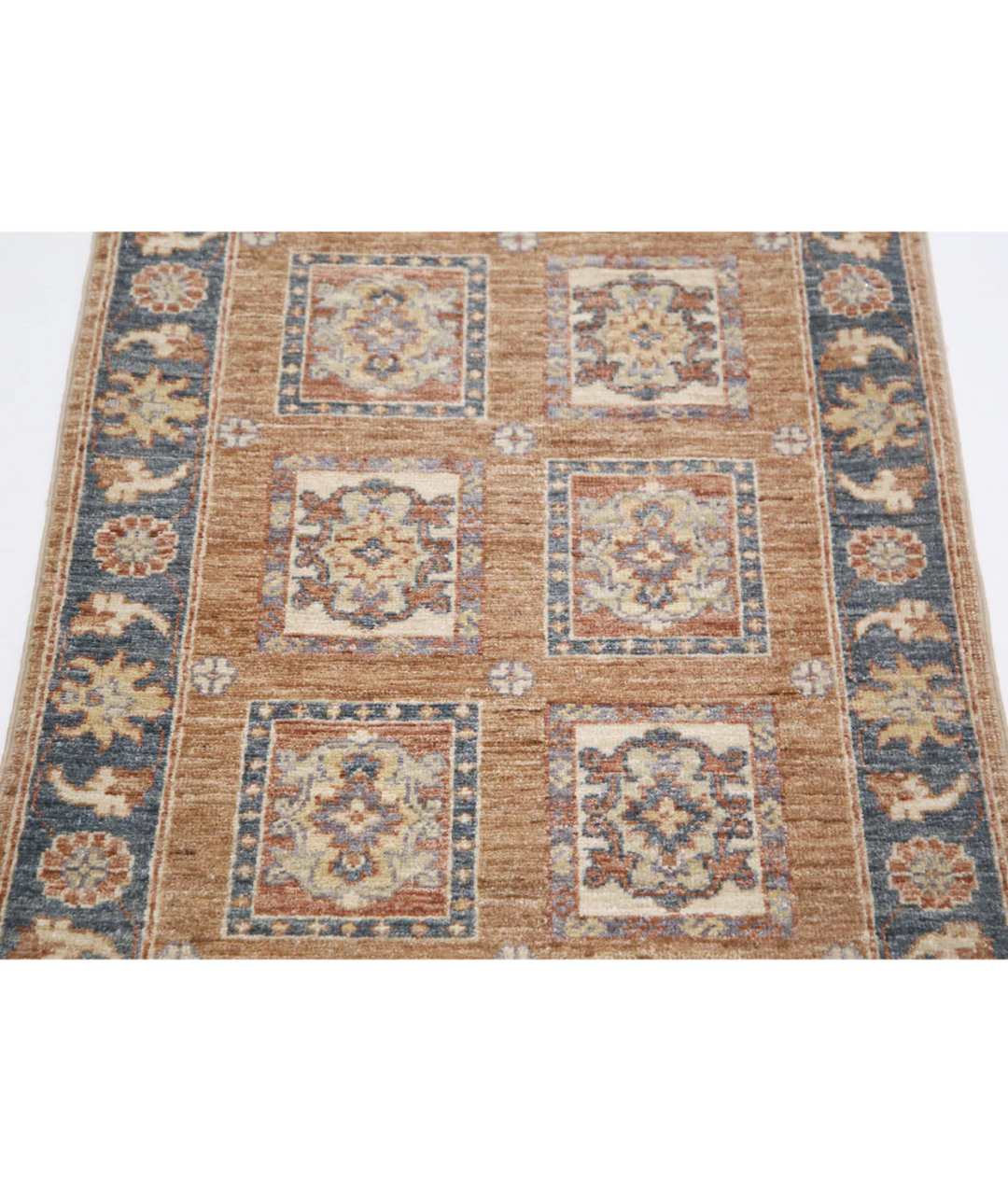 Hand Knotted Bakhtiari Wool Rug 2' 2" x 3' 1" - No. AT428296