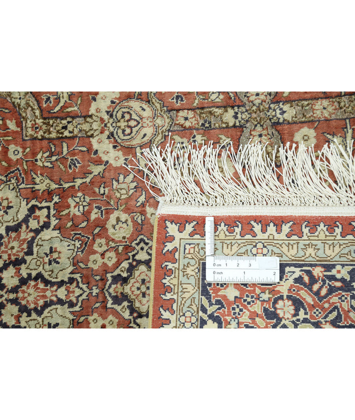 Turkish Hereke Rug 2' 7" x 3' 11" Hand-Knotted | No. AT84633