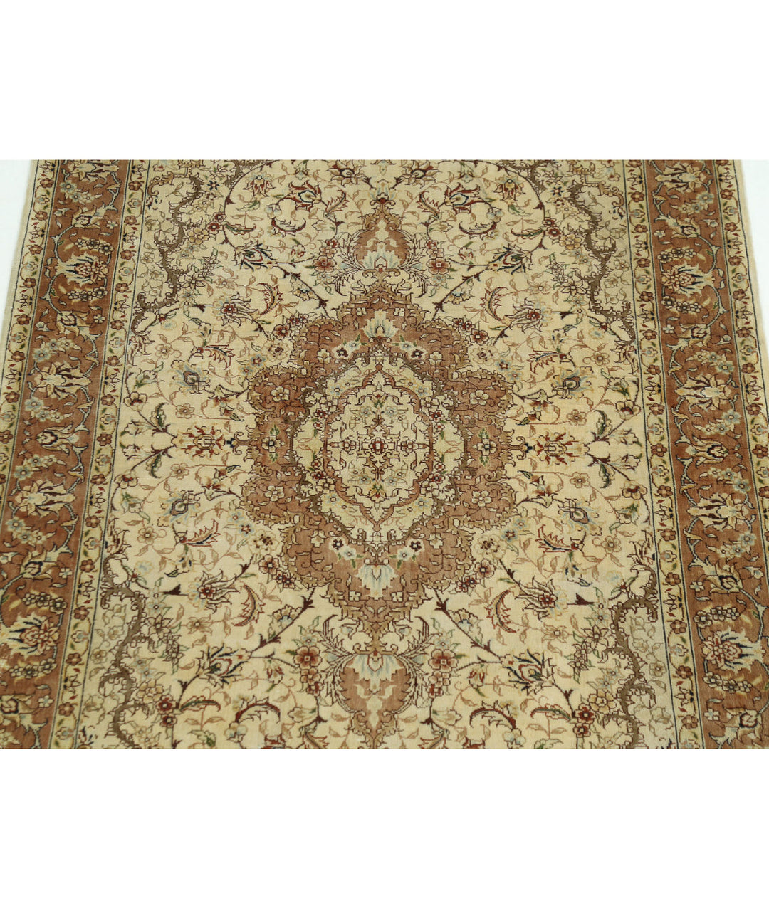 Ivory Hereke Silk Rug 2' 7" x 4' 0" Hand-Knotted | No. AT52362