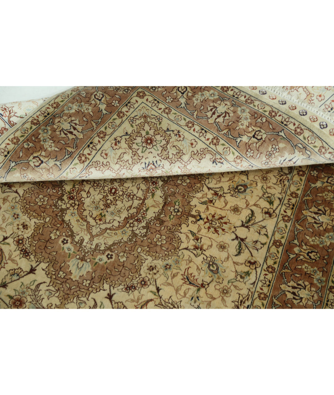 Ivory Hereke Silk Rug 2' 7" x 4' 0" Hand-Knotted | No. AT52362