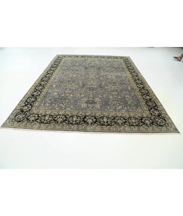 Pakistani Traditional Rug 8' 8" x 11' 6" Hand-Knotted | No. AT78338
