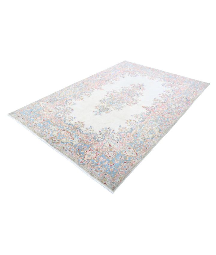 Oriental Kerman Rug 5' 10" x 8' 11" Hand-Knotted | No. AT96443