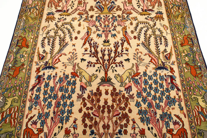 Ivory Oriental Qum Rug 4' 6" x 6' 8" Hand-Knotted | No. AT74534
