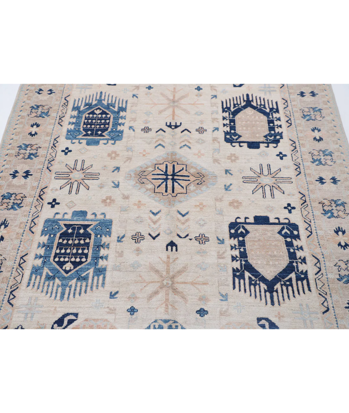 Hand Knotted Serenity Wool Rug 4' 9" x 6' 4" - No. AT94571
