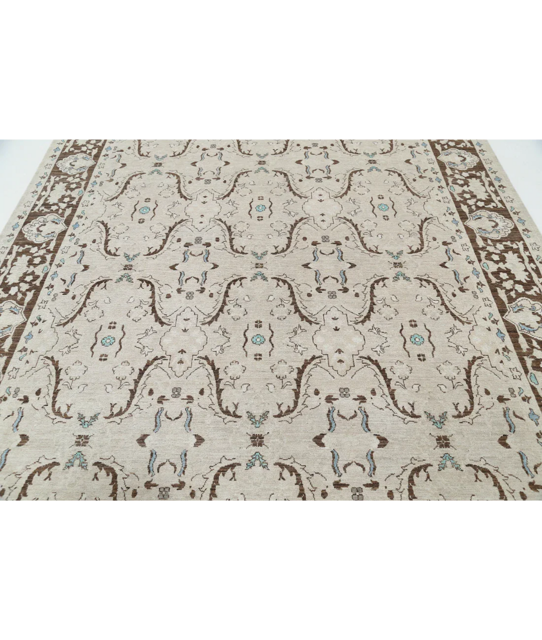 Ivory Afghan Ziegler Rug 7' 10" x 9' 7" Hand-Knotted close-up