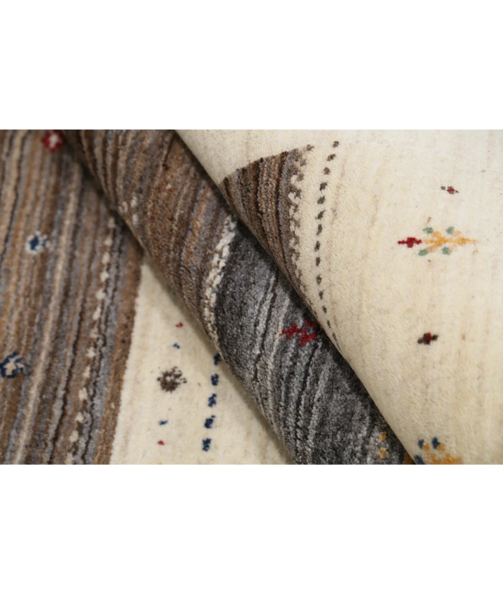Ivory Indian Lori Rug 6' 5" x 9' 8" Hand-Knotted view