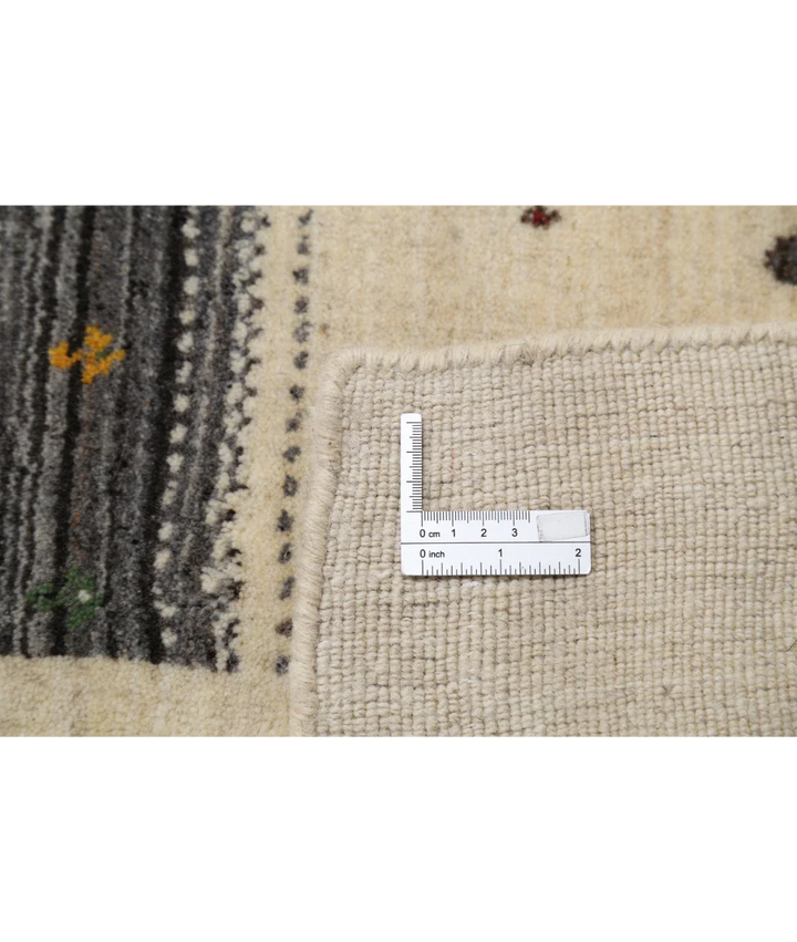 Ivory Indian Lori Rug 6' 5" x 9' 8" Hand-Knotted detail