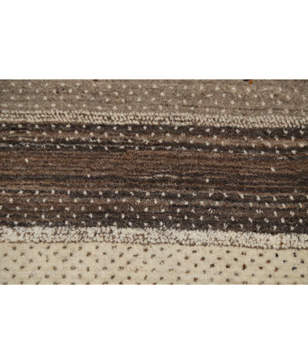 Ivory Indian Oriental Rug 6' 5" x 8' 1" Hand-Knotted close-up
