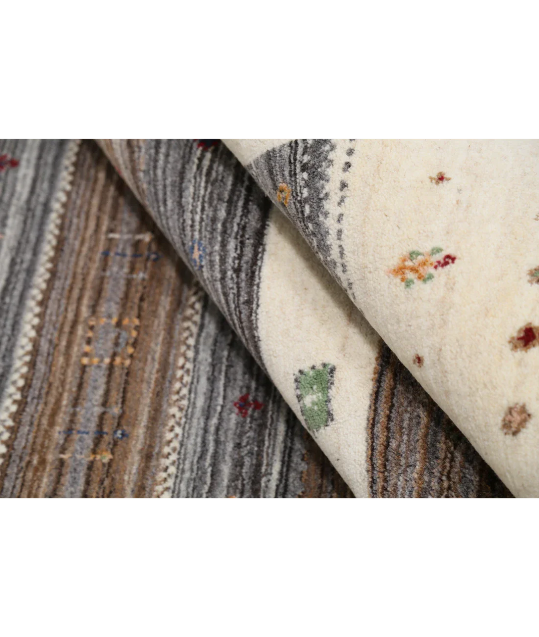 Hand Made Lori Wool Rug 5' 8" x 7' 10" - No. AT54253