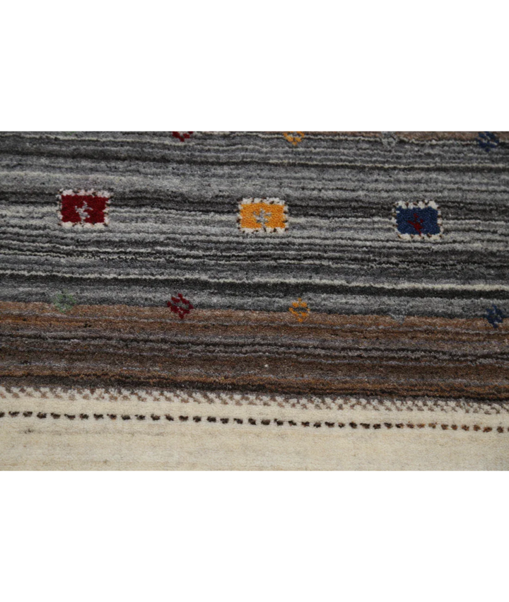 Ivory Indian Lori Rug 6' 8" x 9' 10" Hand-Knotted close-up