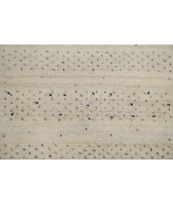 Ivory Indian Oriental Rug 8' 2" x 9' 8" Hand-Knotted close-up
