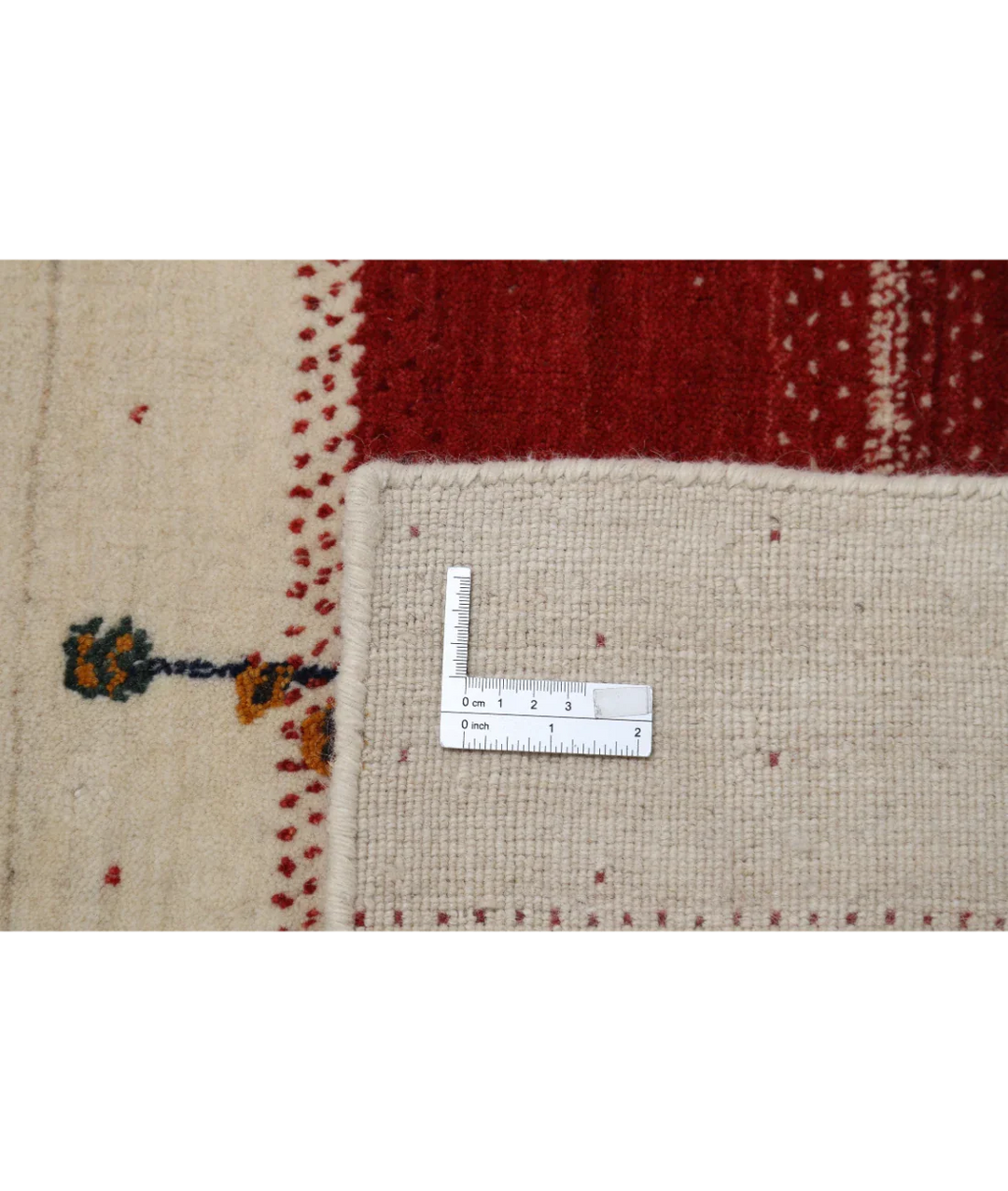 Ivory Indian Oriental Rug 5' 3" x 7' 5" Hand-Knotted detail