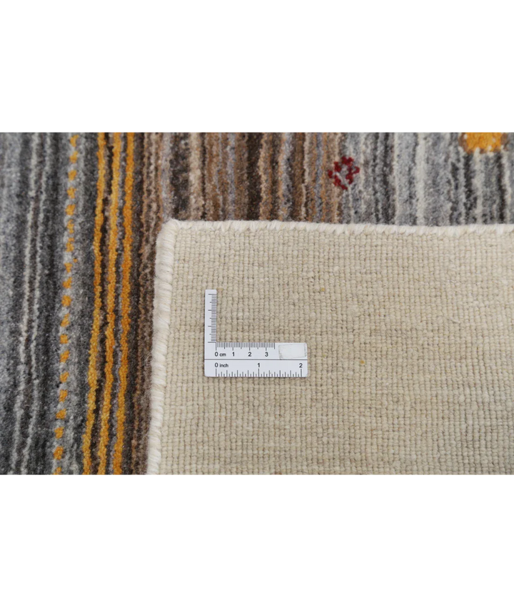 Ivory Indian Oriental Rug 6' 8" x 9' 9" Hand-Knotted detail