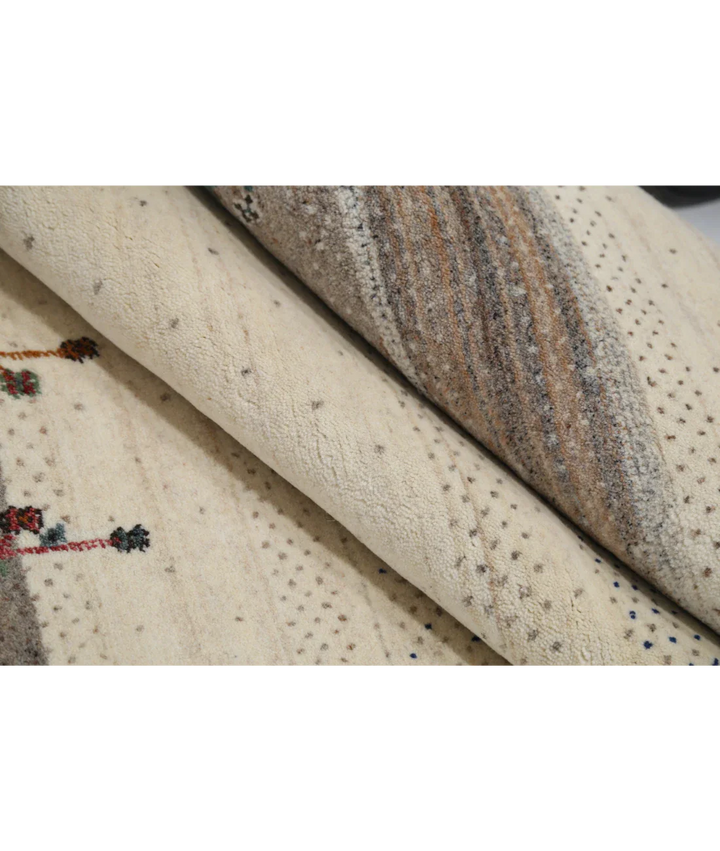 Ivory Indian Lori Rug 4' 7" x 6' 5" Hand-Knotted view