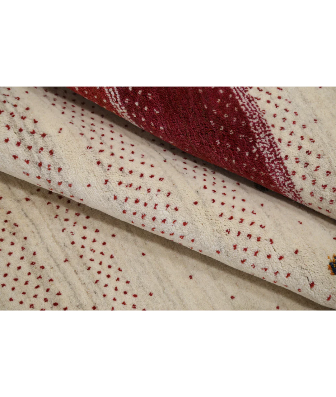 Hand Made Lori Wool Rug 5' 3" x 7' 6" - No. AT78346