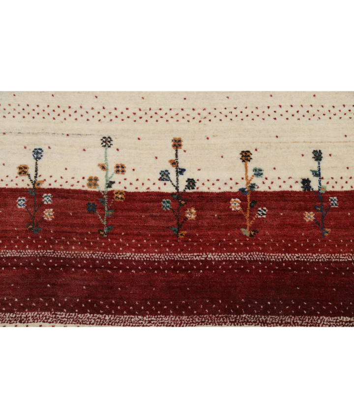 Ivory Indian Oriental Rug 4' 6" x 6' 6" Hand-Knotted close-up