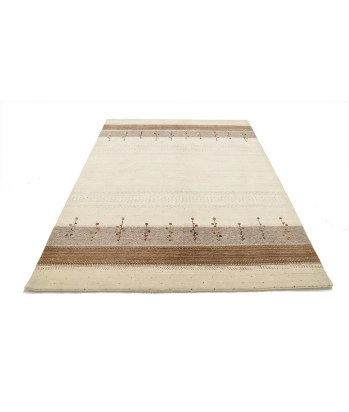 Ivory Indian Oriental Rug 5' 4" x 7' 11" Hand-Knotted pattern
