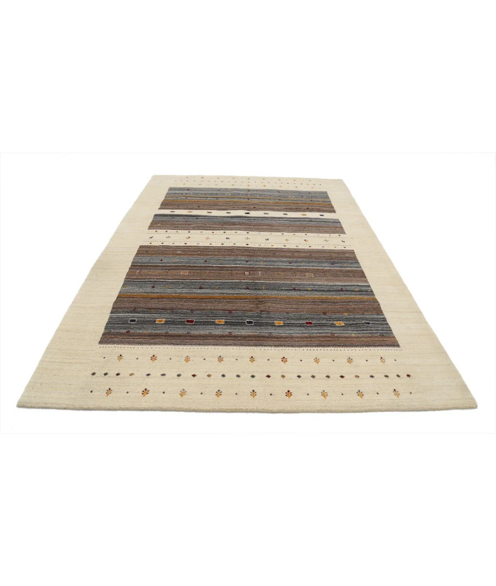 Ivory Indian Oriental Rug 6' 7" x 9' 10" Hand-Knotted pattern