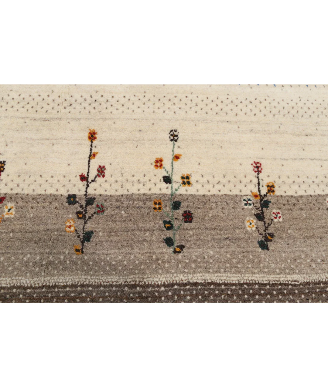 Ivory Indian Oriental Rug 5' 7" x 8' 0" Hand-Knotted close-up