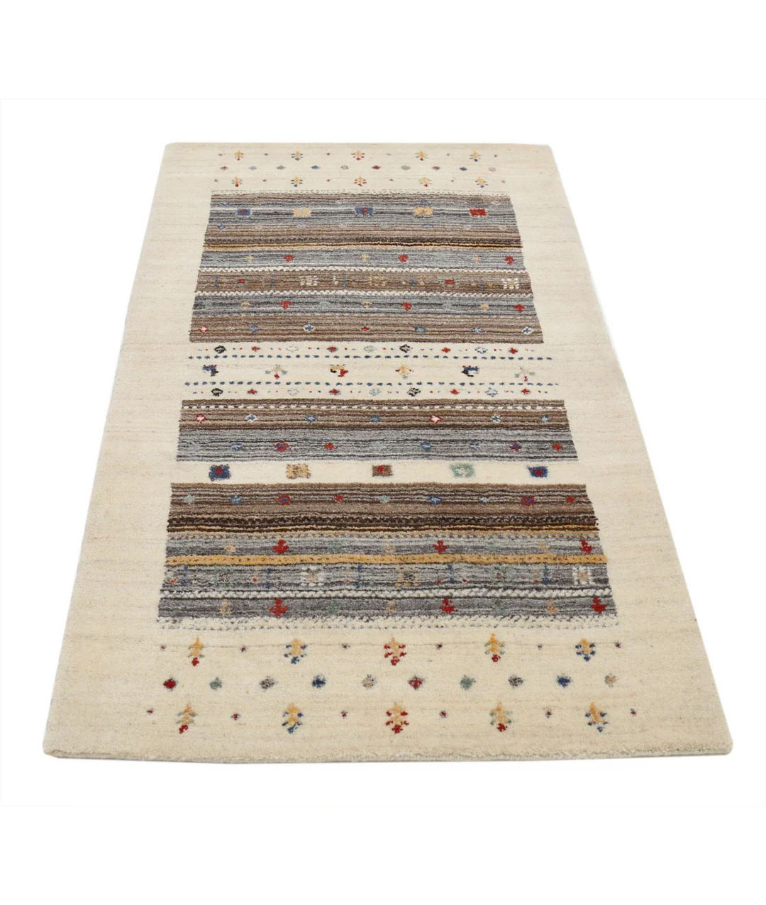 Ivory Indian Oriental Rug 3' 1" x 5' 2" Hand-Knotted pattern