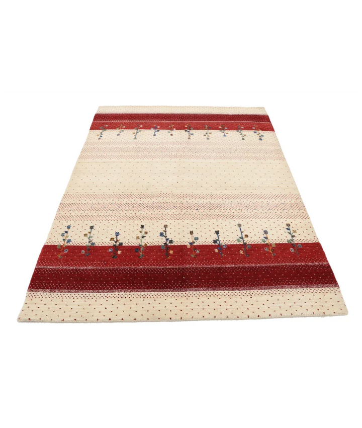 Ivory Indian Oriental Rug 4' 9" x 6' 6" Hand-Knotted pattern