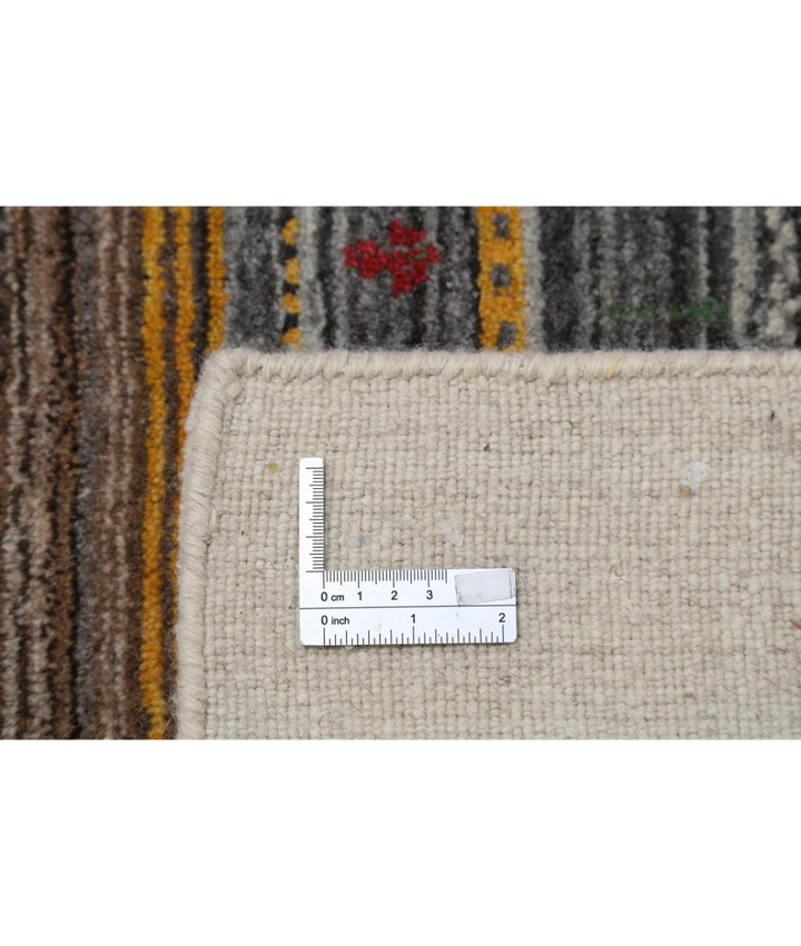 Ivory Indian Lori Rug 5' 7" x 7' 10" Hand-Knotted detail
