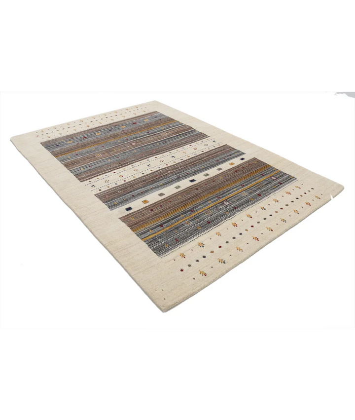 Ivory Indian Lori Rug 5' 7" x 7' 10" Hand-Knotted border