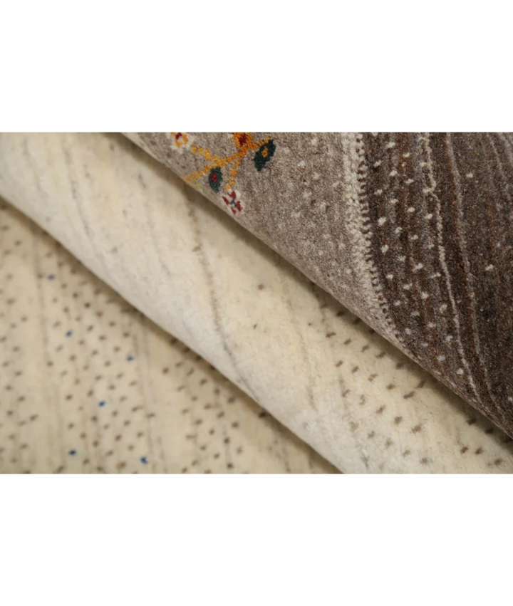 Hand Made Lori Wool Rug 5' 3" x 7' 7" - No. AT57203