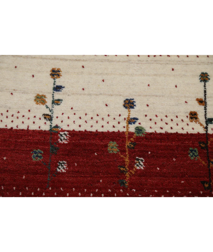 Ivory Indian Oriental Rug 5' 4" x 7' 6" Hand-Knotted close-up