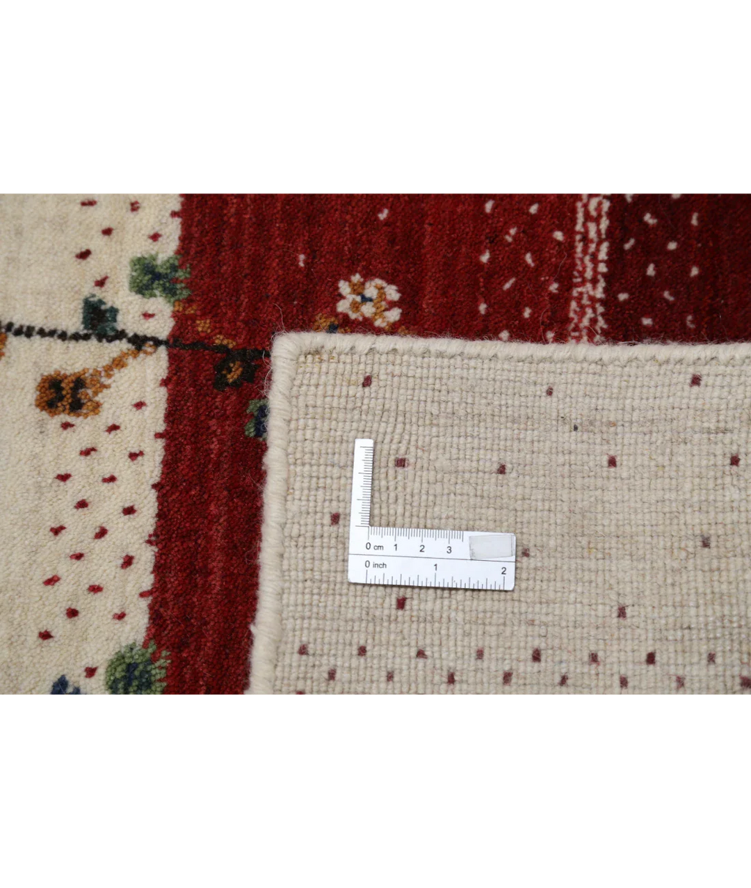 Ivory Indian Oriental Rug 5' 4" x 7' 6" Hand-Knotted detail