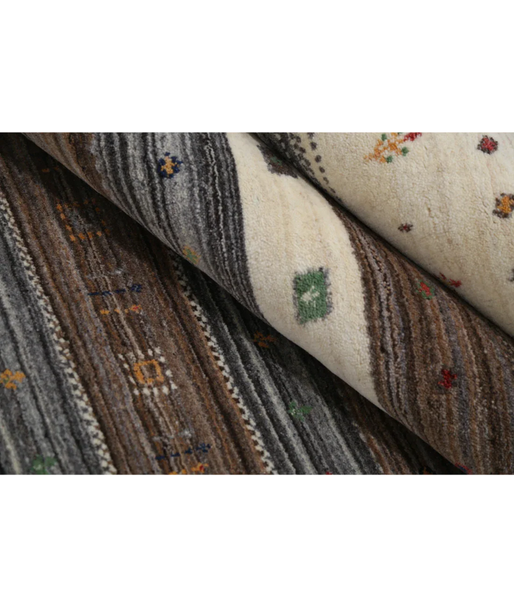 Hand Made Lori Wool Rug 5' 9" x 7' 10" - No. AT43531