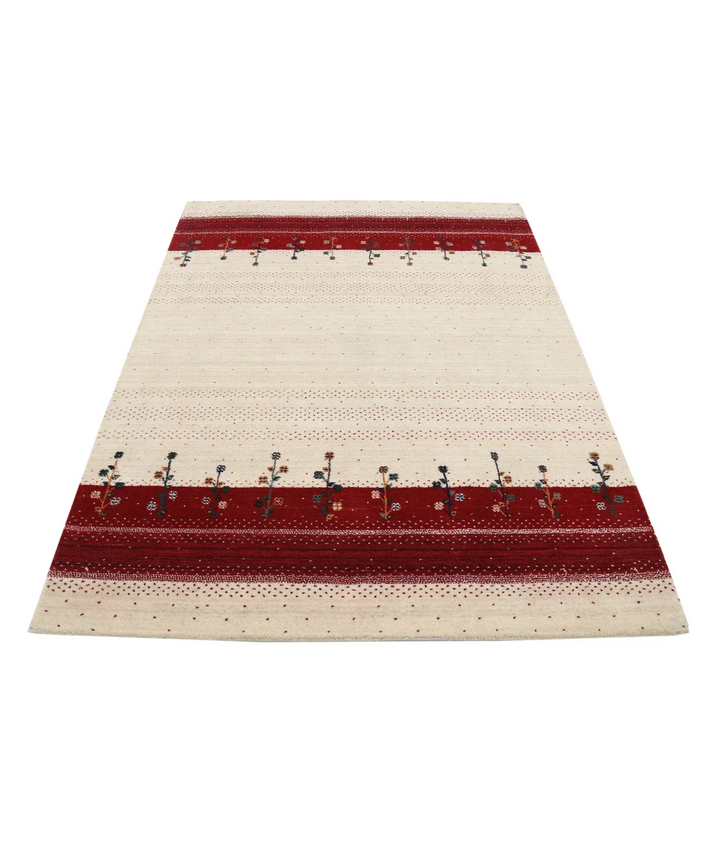 Ivory Indian Oriental Rug 4' 7" x 6' 5" Hand-Knotted pattern